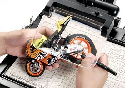 Tamiya Work Stand W/Magnifying Lens