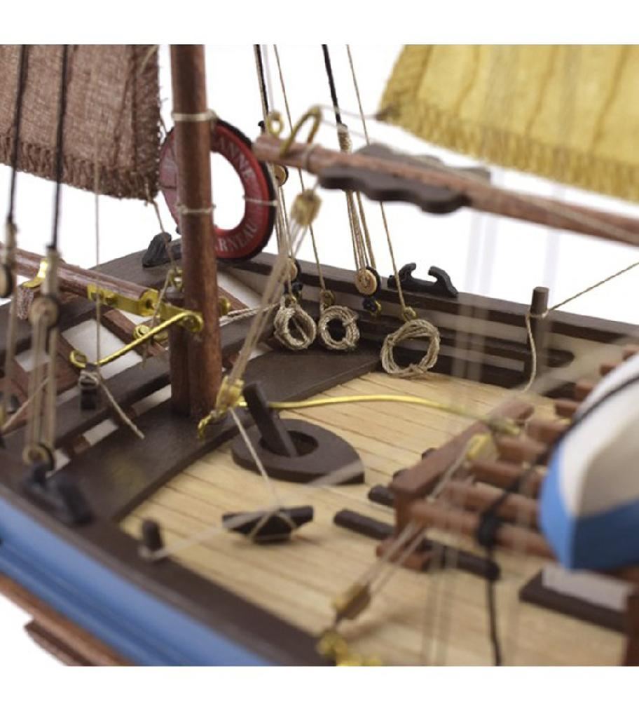 Artesania MARIE-JEANNE 2021 with stand