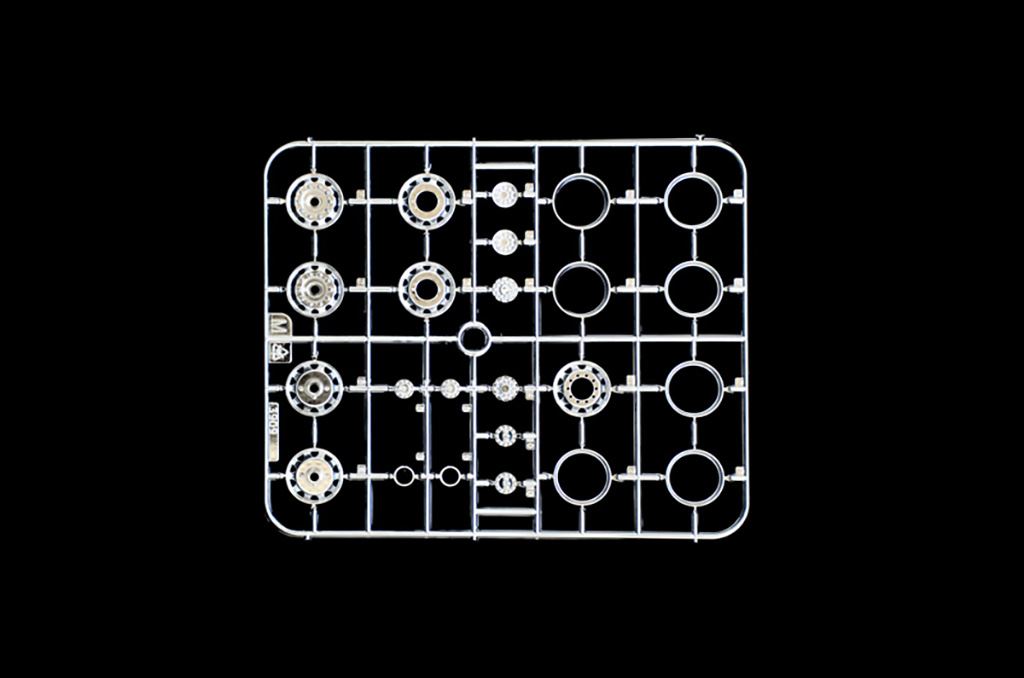 Italeri Scania R730 Streamline Show Trucks