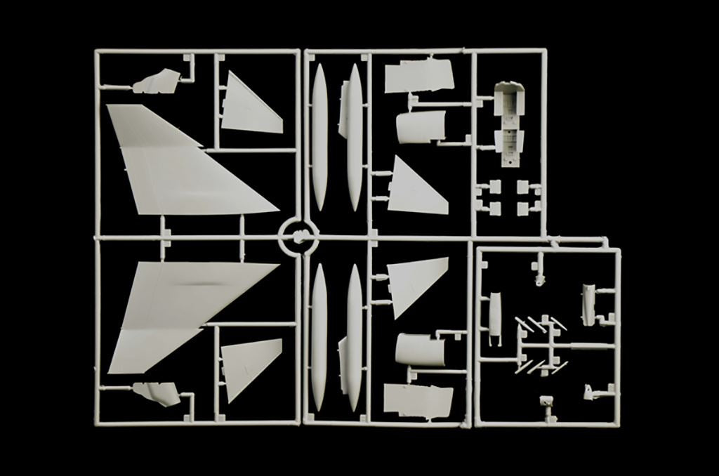 Italeri McDonnell Douglas F-4E/F Phantom II