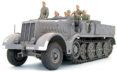 Tamiya German 18 Ton Half-Track Famo