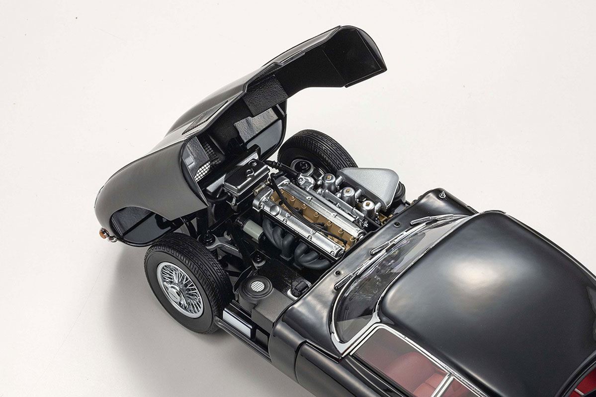 Kyosho 1:18 Jaguar E-Type 3.8L Coupe Mk1 1961 Black