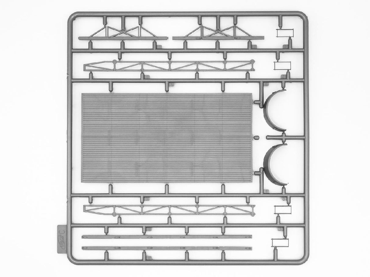 Icm Ahn 'Gulaschkanone' Truck With 4 Figures & Accessories