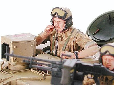 Tamiya Challenger 2 (Desertised)