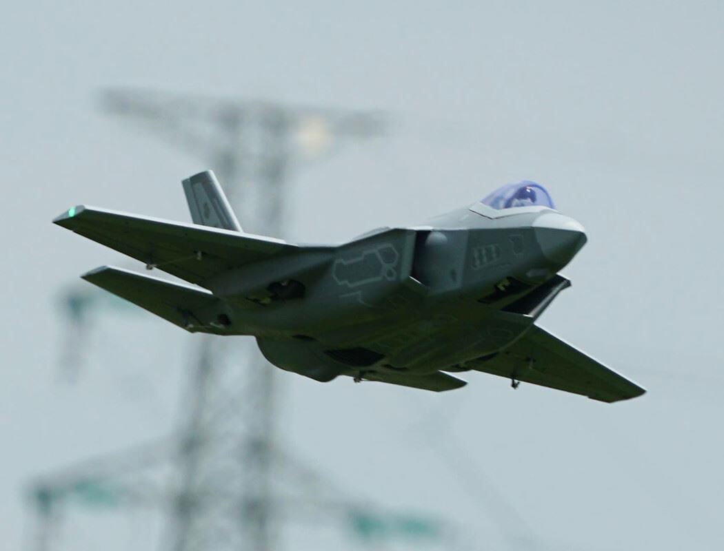 Xfly 64Mm F-35 Lightning Edf 750Mm With Retract Without Tx/Rx/Batt