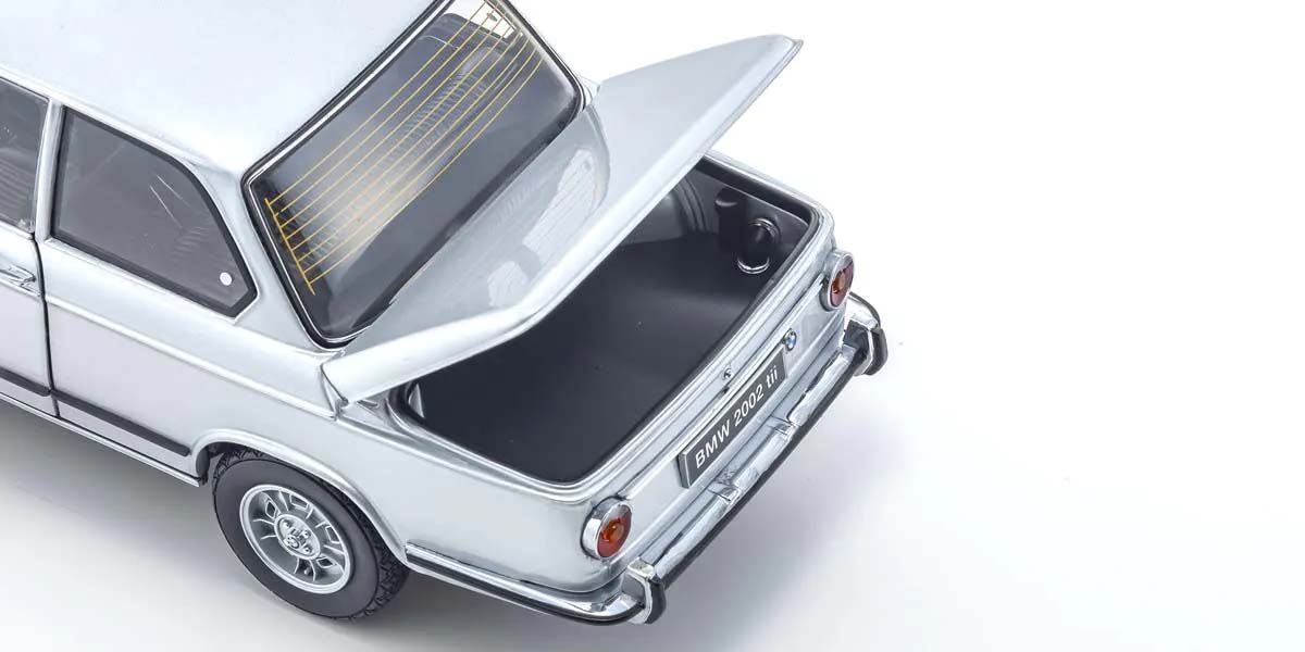 Kyosho 1:18 Bmw 2002 Tii 1972 Silver