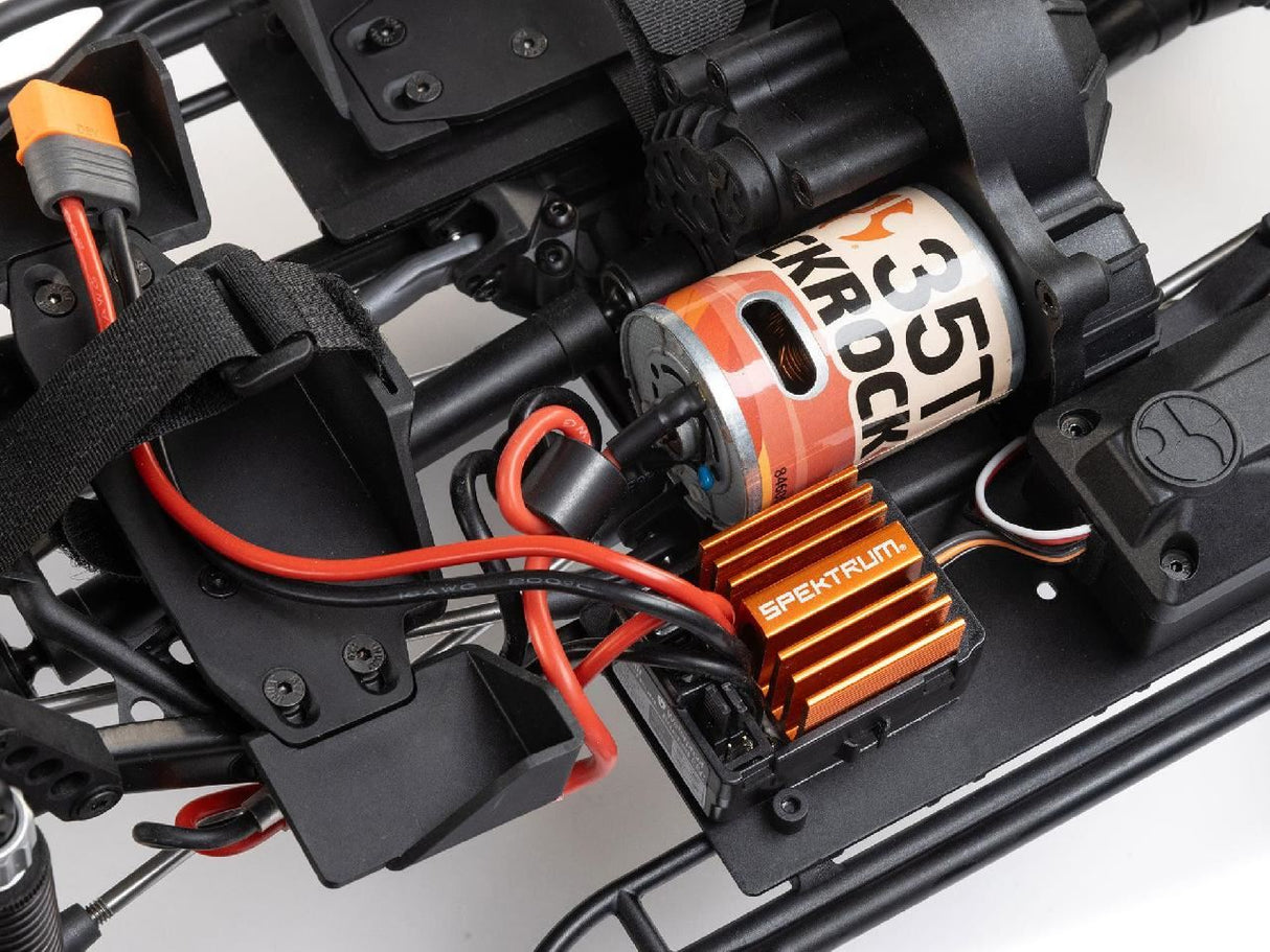 Axial 1/10 Scx10 Iii Base Camp 4X4 Rock Crawler Rtr White