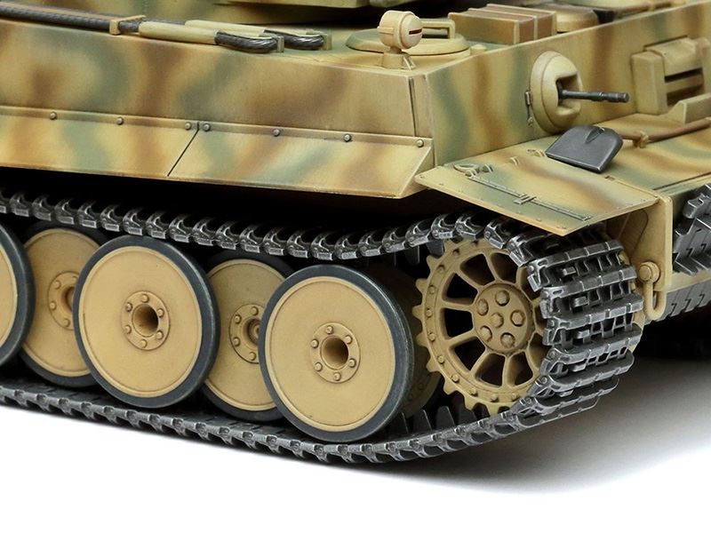 Tamiya 1/48 German Heavy Tank Tiger I Initial Production Type (Eastern Front)