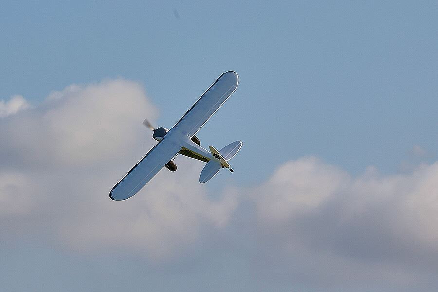 Fms 1300Mm Pa-18 Rtf With Reflex V3