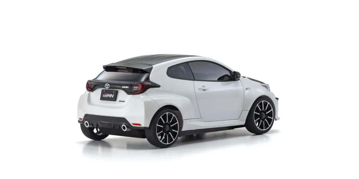 Mini-Z Awd Toyota Grmn Yaris Rally Package White Pearl (Ma020-Kt531P)