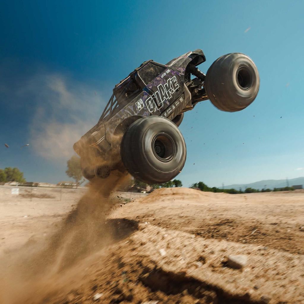 Arrma 1/8 Quake 4S Dsc 4X4 Rtr Monter Truck, Le Black/Pearl