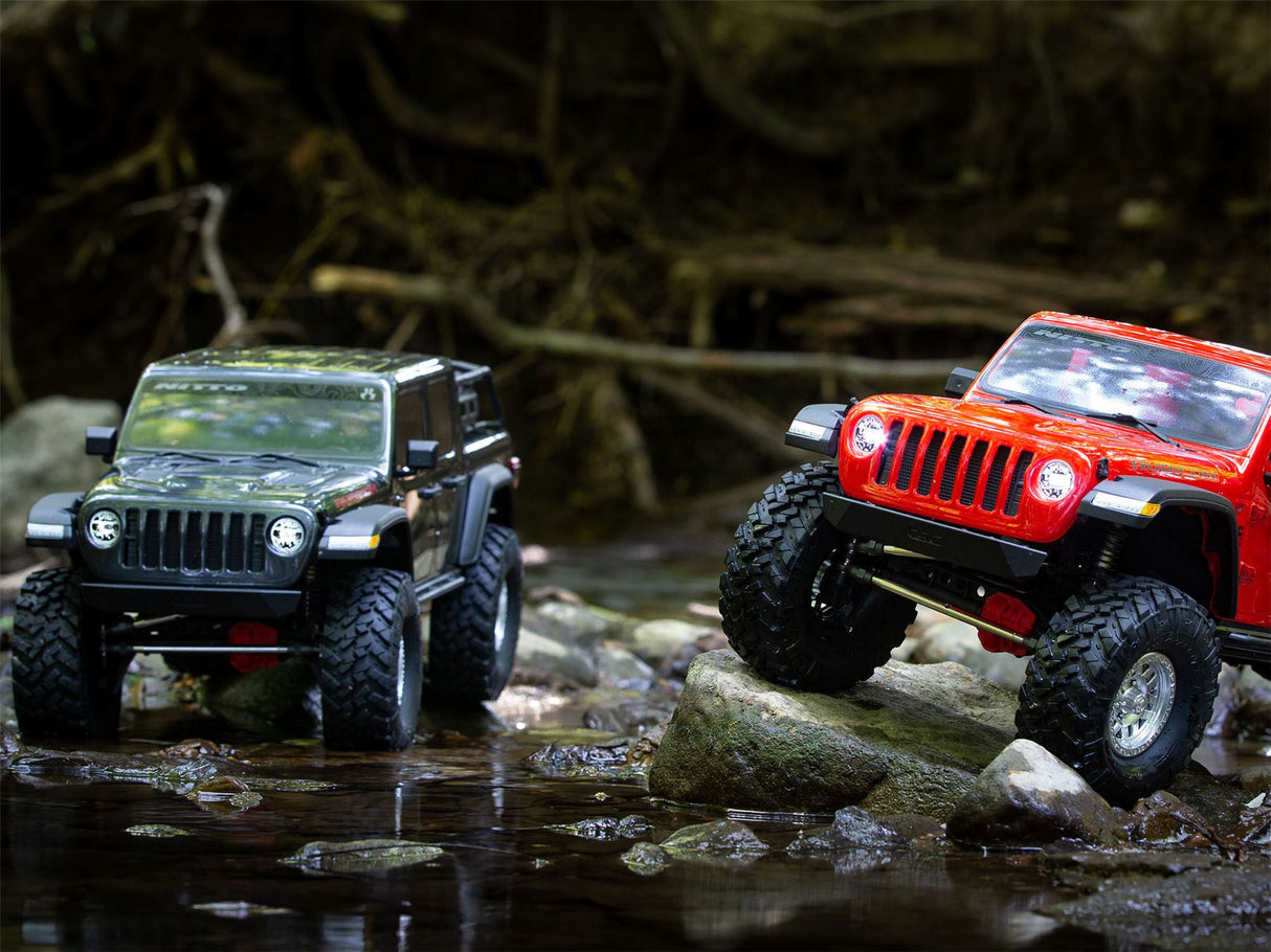 Axial 1/10 SCX10III Jeep JT Gladiator with Portals RTR, Red
