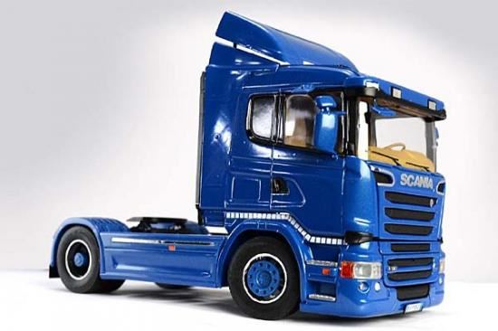 Italeri Scania R400 Streamline(Flat Roof)