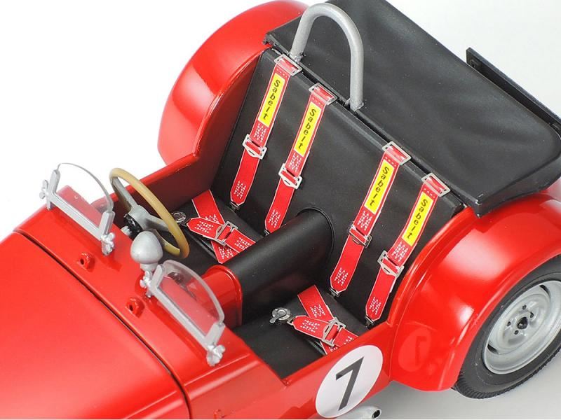 Tamiya Lotus Super 7 Series 2 1:24 Plastic Model Car Kit