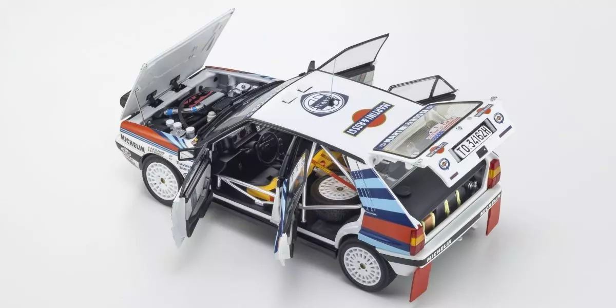 Kyosho 1:18 Lancia Delta Hf Integrale (8V) Olympus 1988 Martini Nr.1