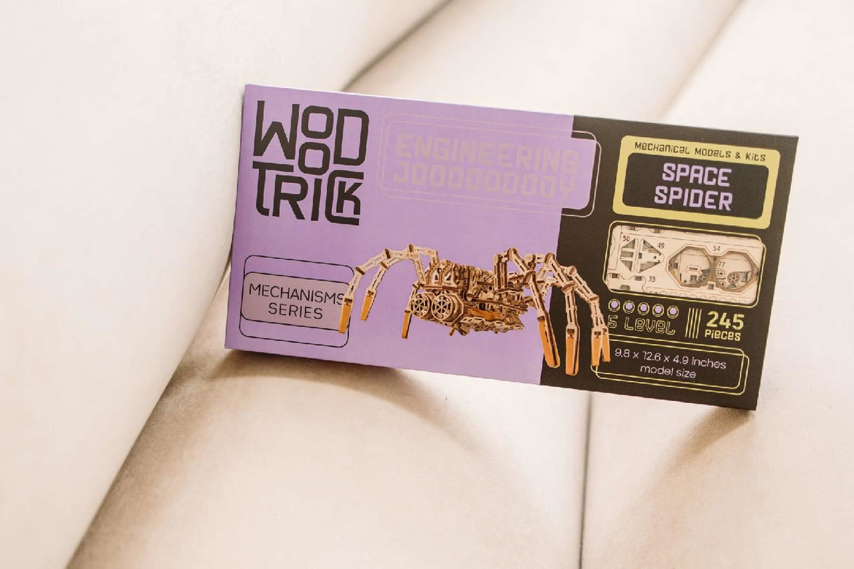 WOOD TRICK Space Spider
