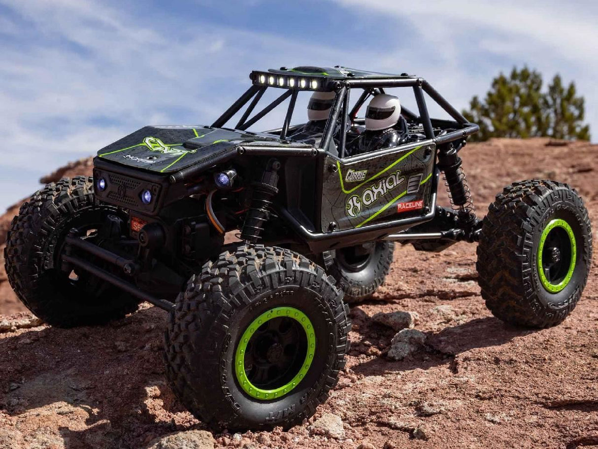 Axial 1/18 UTB18 Capra 4WD Unlimited Trail Buggy RTR, Black