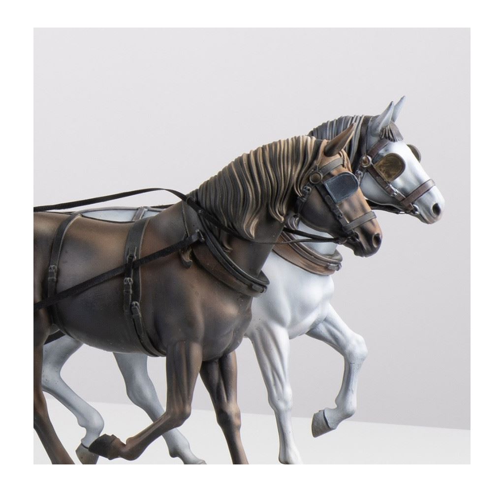 Artesania Set Of 2 Wild West 1/12 Stagecoach Horses For Al20345