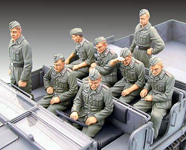 Tamiya German 18 Ton Half-Track Famo