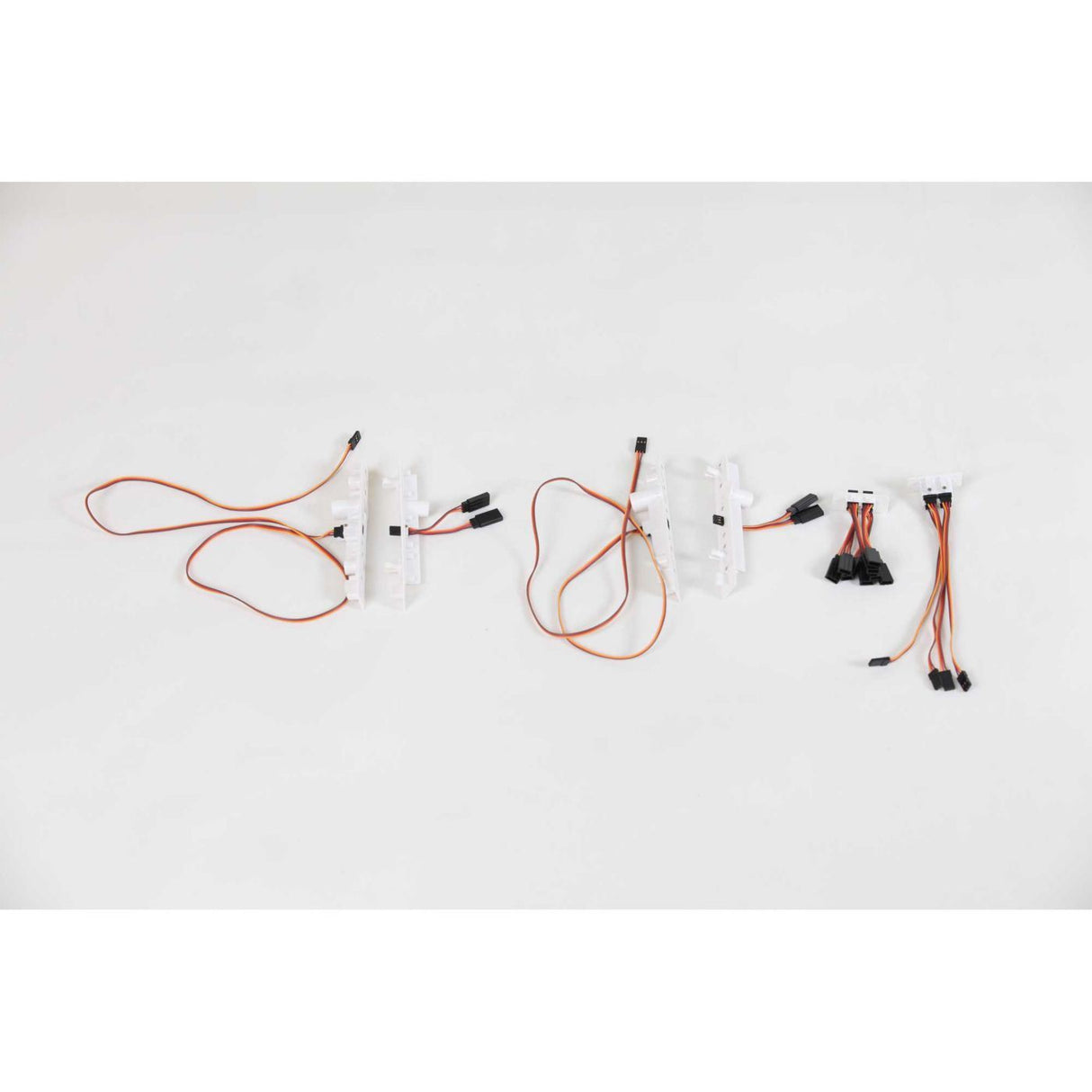 E Flite Hands Free Servo Plug Holder Set: P-51D 1.5m