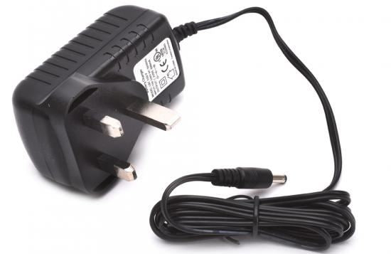 Futaba LBC-35D Charger with UK Plug (for Li-Fe)