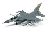 Tamiya F-16Cj Block 50 With Full Equipment