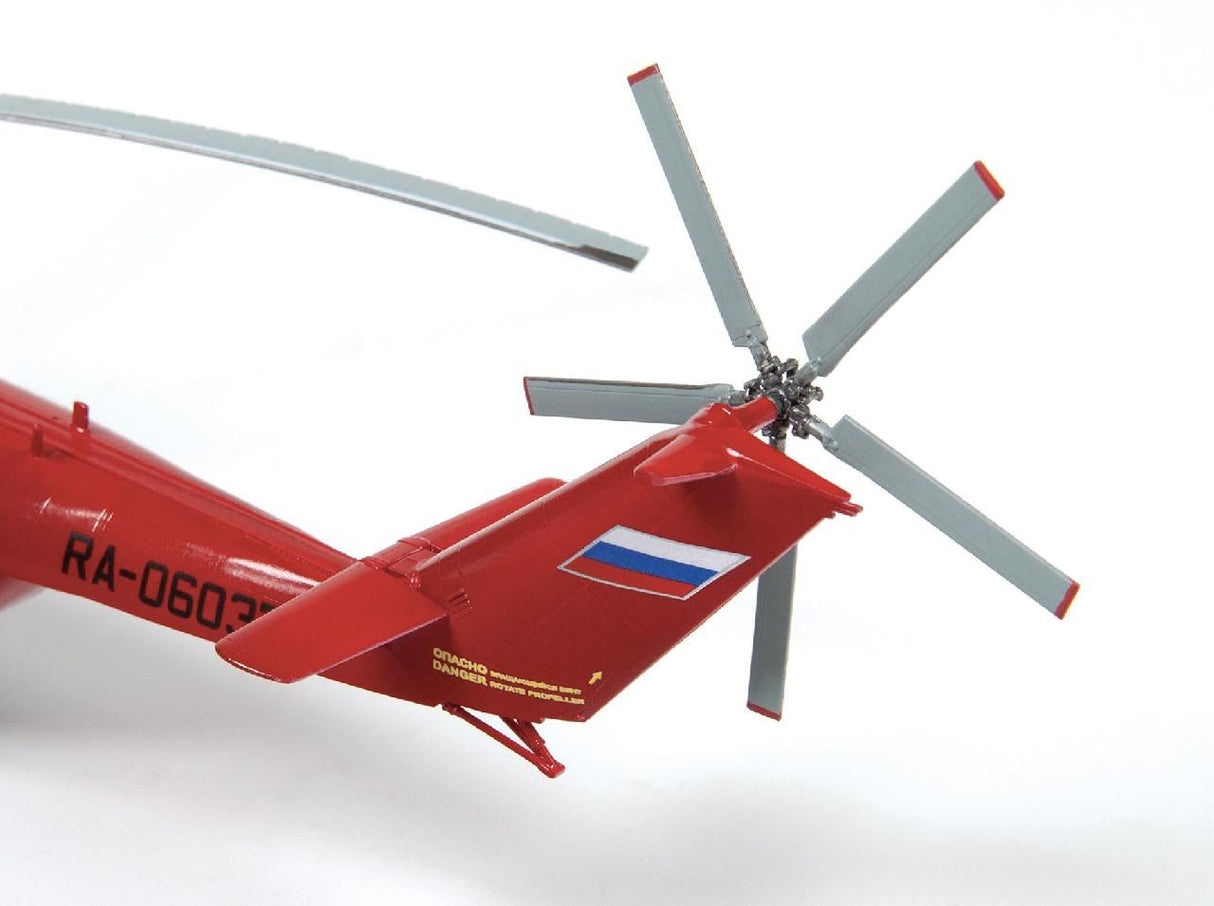Zvesda Russian Heavy Helicopter Mi-26 �Halo”