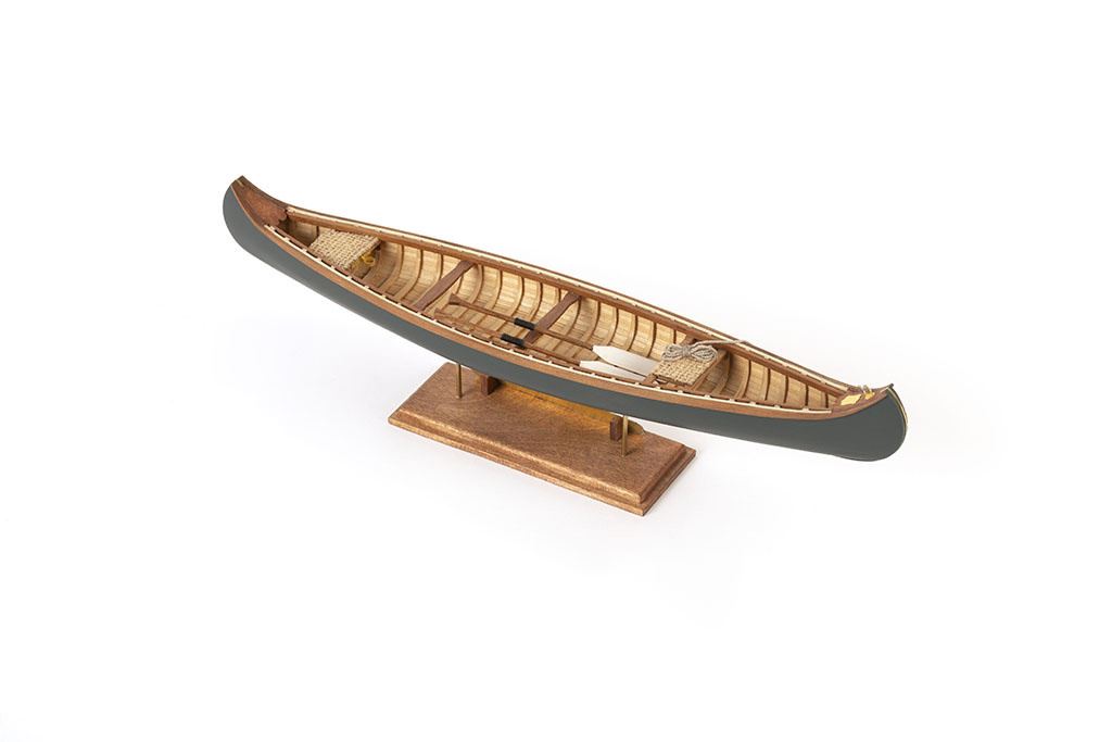 Artesania 1/16 The Indian Girl Canoe