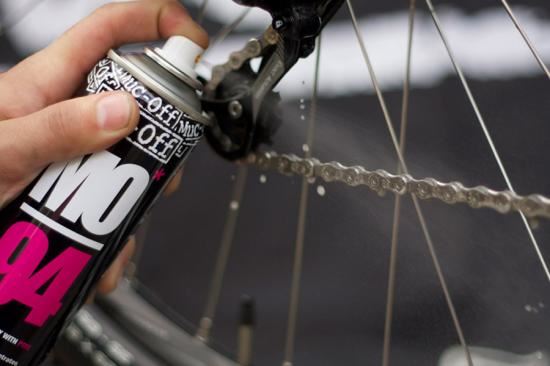 MUC-OFF MO94 LUBICANT AND PROTECTION SPRAY 400ML