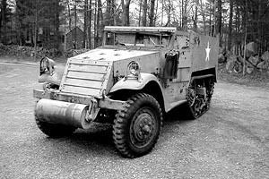 Italeri M 3A1 Half Truck