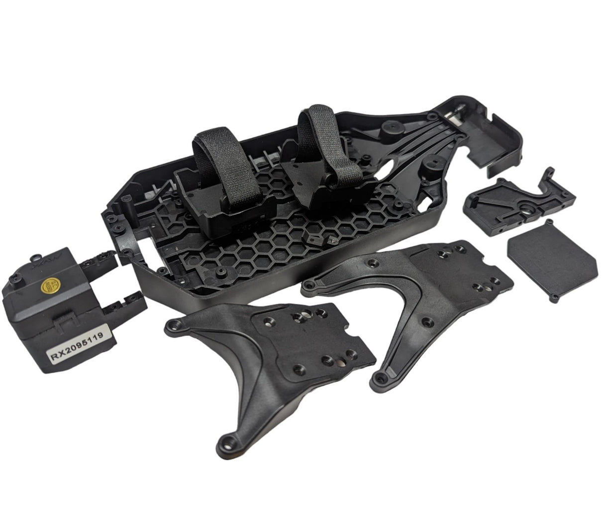 MAVERICK QUANTUM MAIN CHASSIS, SKID PLATE, COVER SET, RECEIVER BOX NEW (Breaker Part)