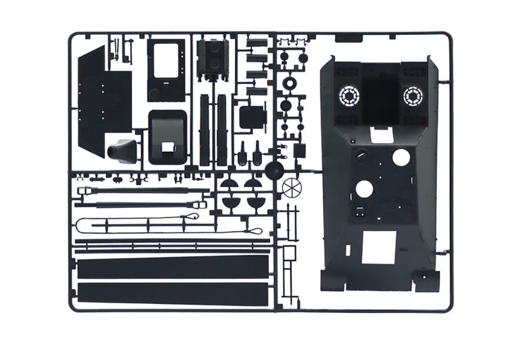 Italeri Jagdpanther with winter crew RR