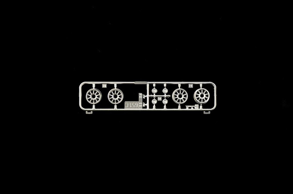 Italeri Volvo 760 GLE