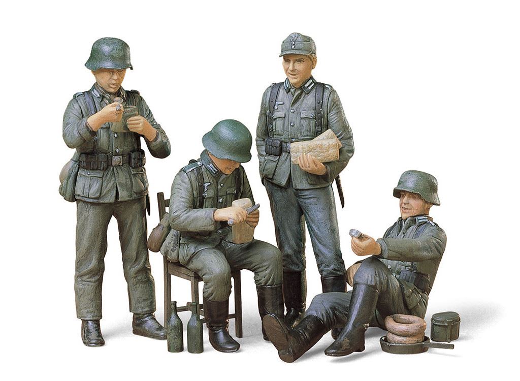 Tamiya 1/35 German Soldiers At Rest