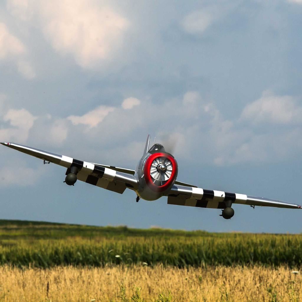 Hangar 9 P-47D Thunderbolt 20Cc Arf, 67In