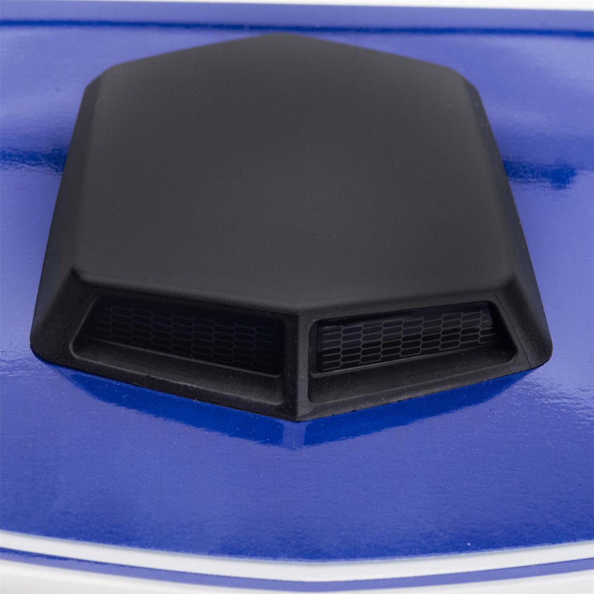 Axial 1/10 SCX10III Early Ford Bronco 4WD RTR, White