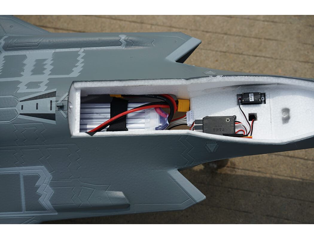 Xfly 64Mm F-35 Lightning Edf 750Mm With Retract Without Tx/Rx/Batt