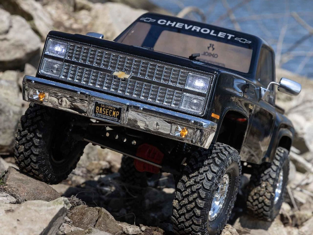 Axial 1/10 SCX10 III Base Camp 1982 Chevy K10 4X4 RTR, Black