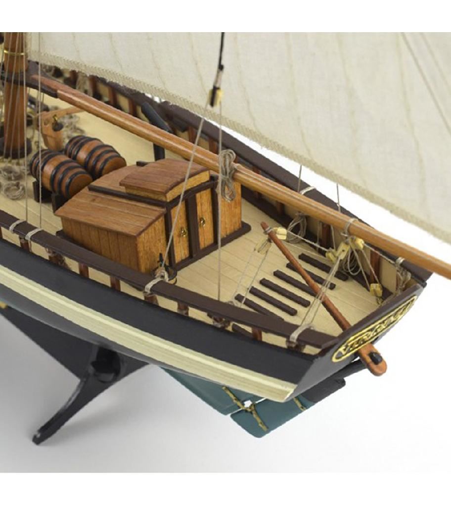 Artesania 1/40 VIRGINIA AMERICAN SCHOONER 2022 with stand