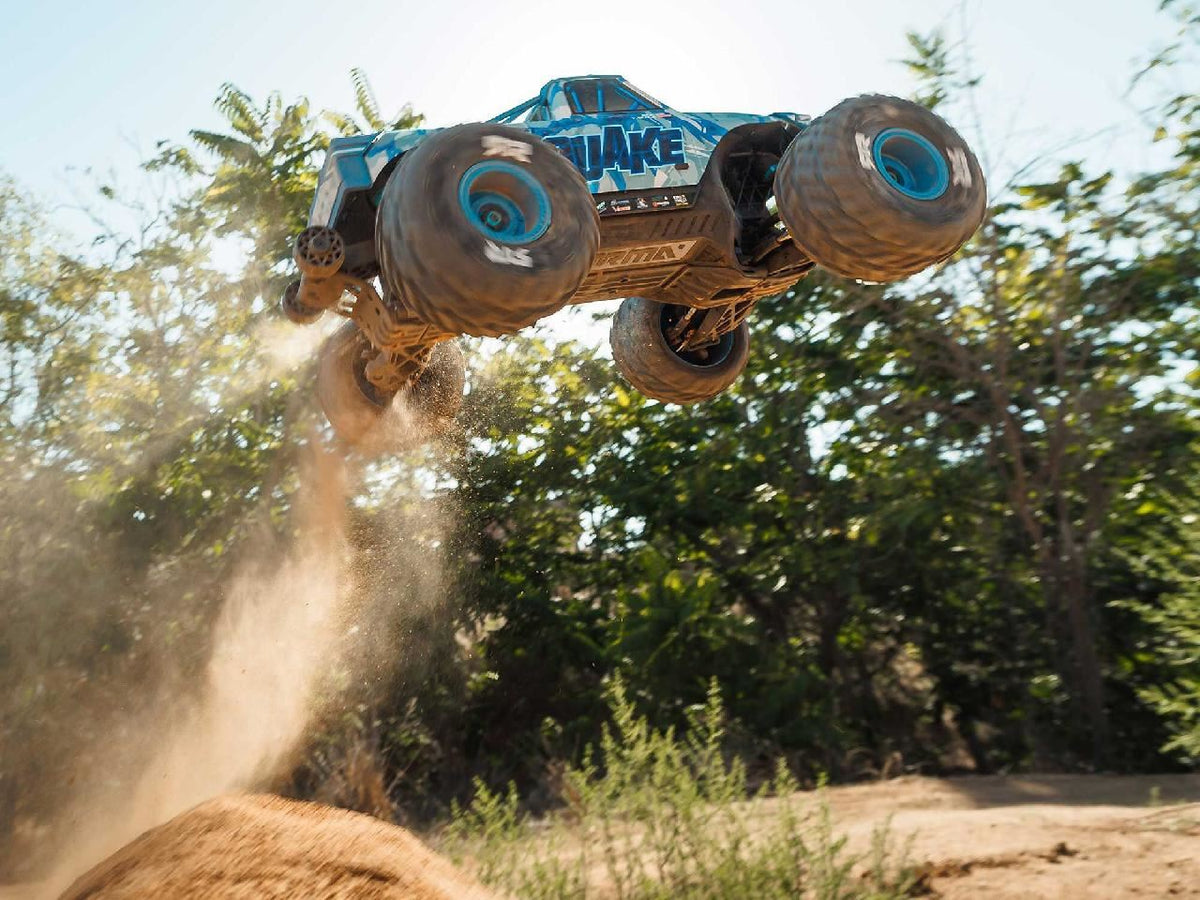 Arrma 1/8 Quake 4S Dsc 4X4 Rtr Monster Truck, White/Blue