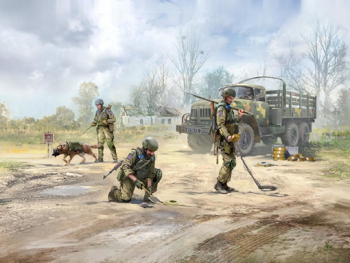 Icm Indanger! Mines!In Ukraine, Summer 2022 (Zil-131 With Driver, Afu Sappers, Dog, Mines & Accessories)