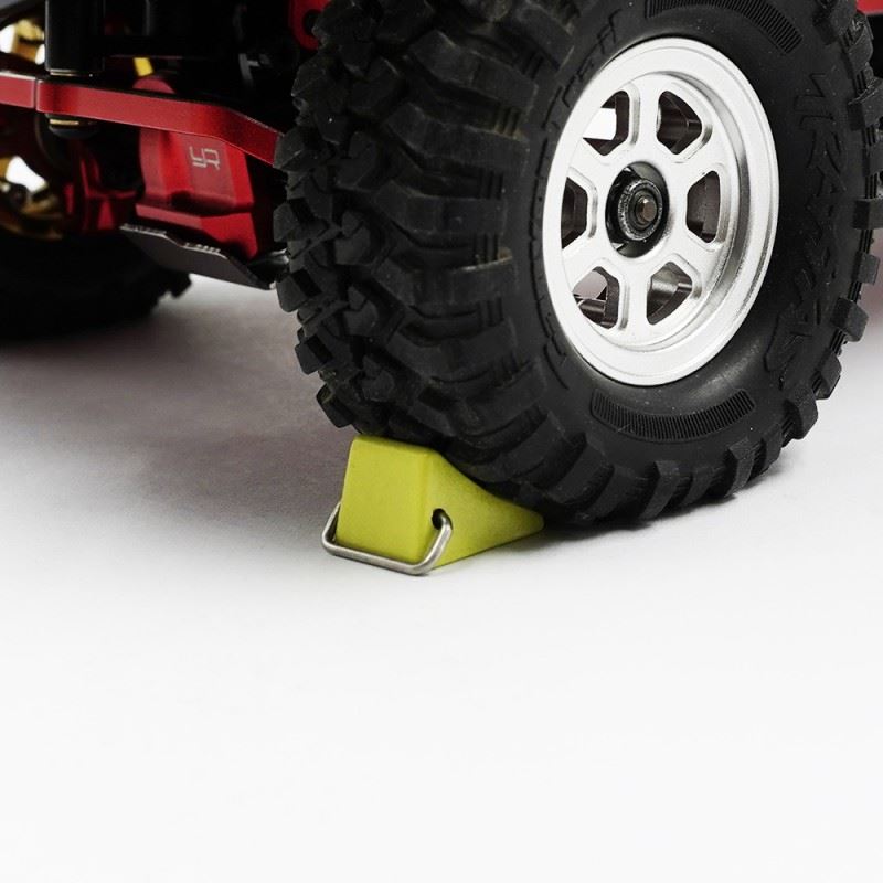 Yeah Racing Scale Accessory Alloy Anti-skid Tire Stopper 2pcs Yellow For 1/16 1/18 RC