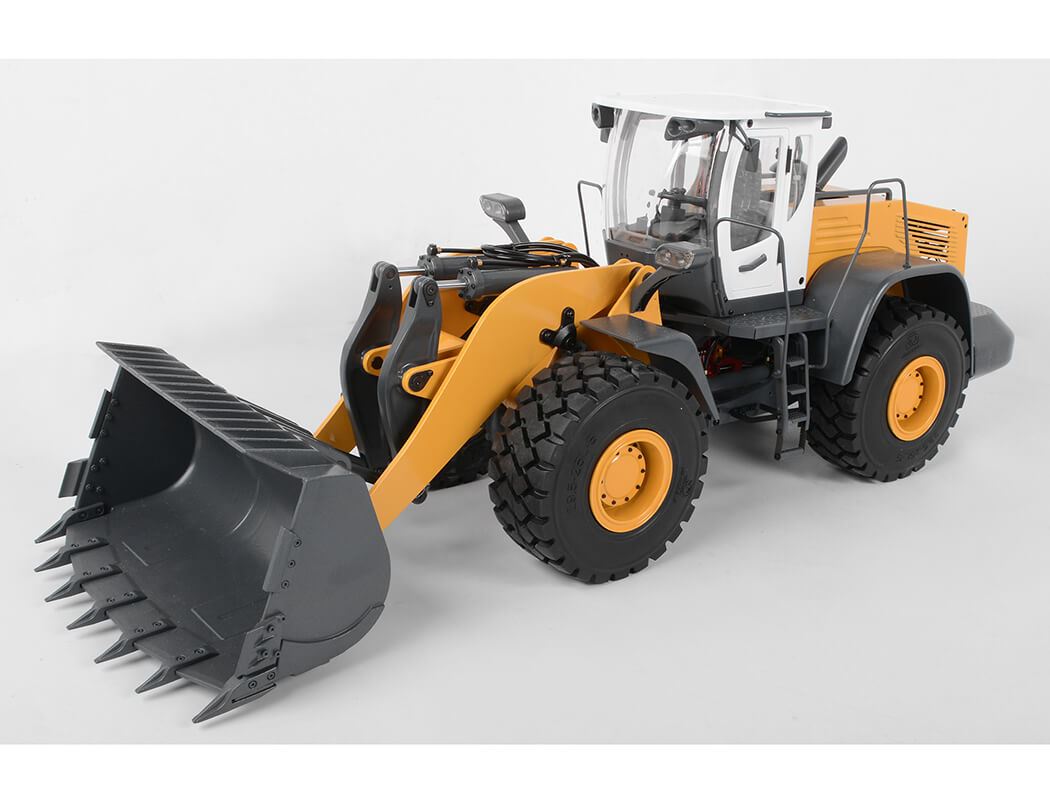 RC4WD 1/14 EARTH MOVER 870K HYDRAULIC WHEEL LOADER (YELLOW AND WHITE)