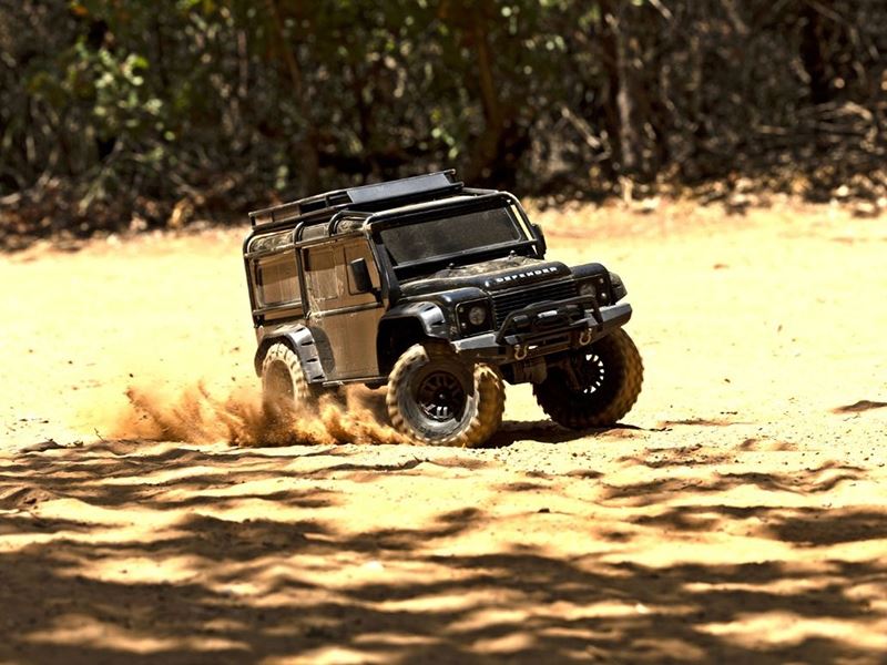 Traxxas TRX-4 Land Rover Defender 110 - Black