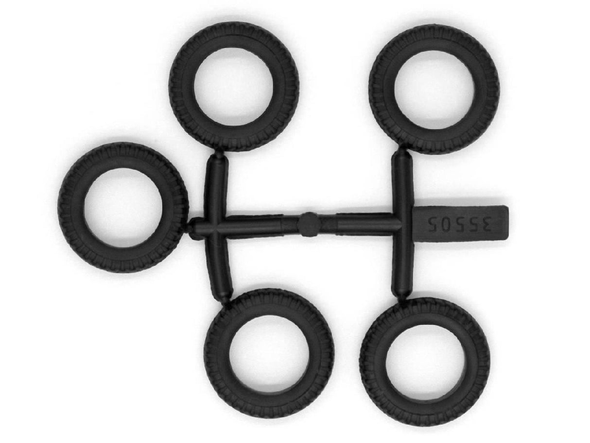 Icm S.E.Pkw Kfz.70 With Zwillingssockel 36, Wwii German Military Vehicle