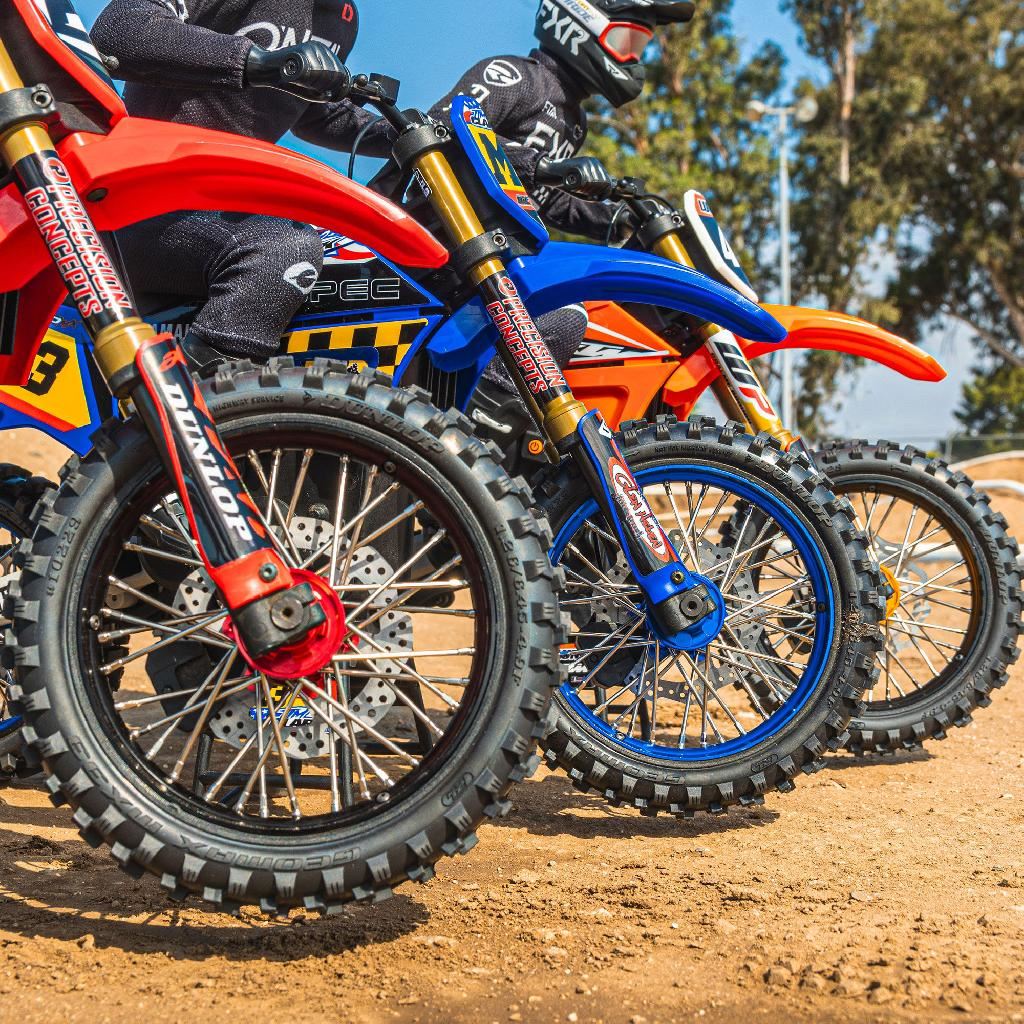 Pro 1/4 Pro-Spec Aluminum V2 Bead Front Wheel Black/Red (1): Pro