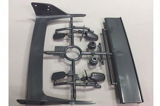 Tamiya Mirrors and wing for 1825588 GTR R33 Bodyshell