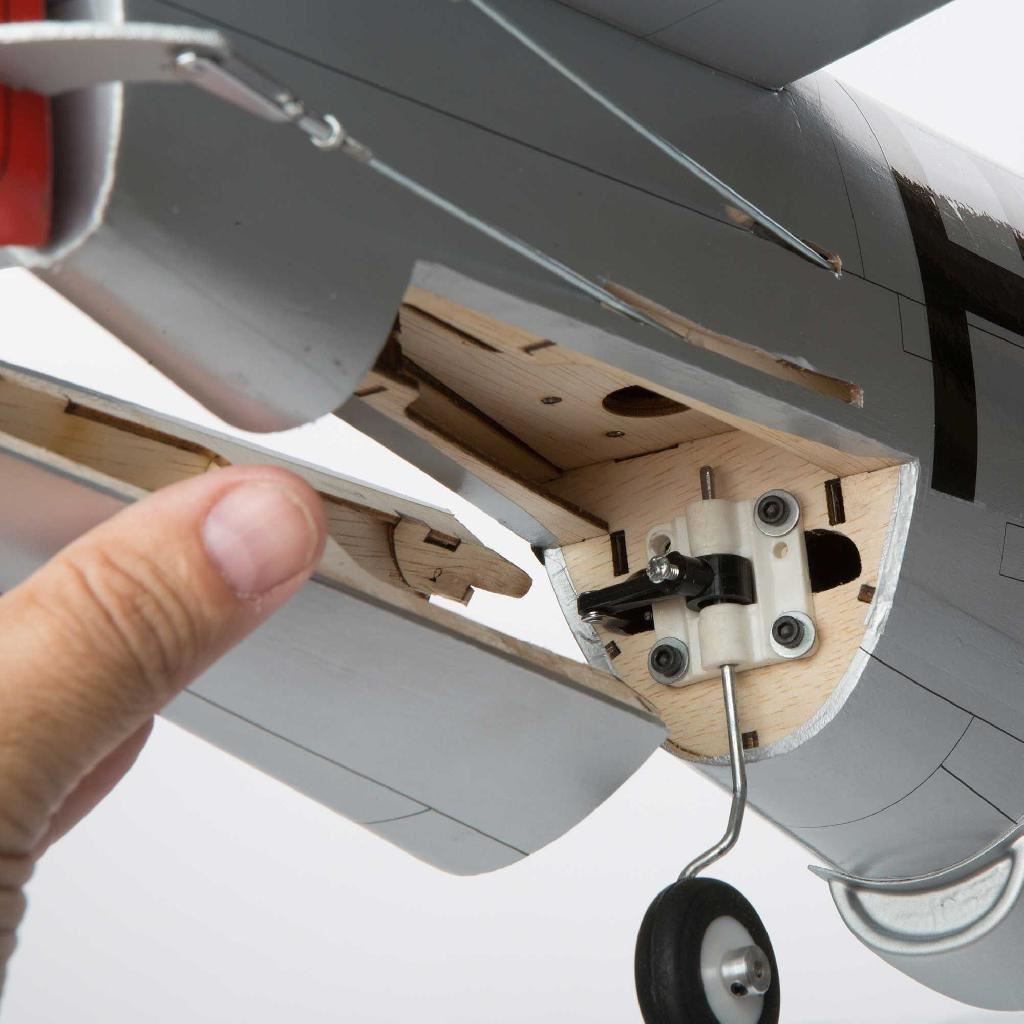 Hangar 9 P-47D Thunderbolt 20Cc Arf, 67In