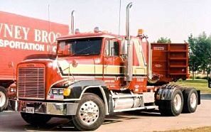 Italeri Freightliner Fld 120 Special