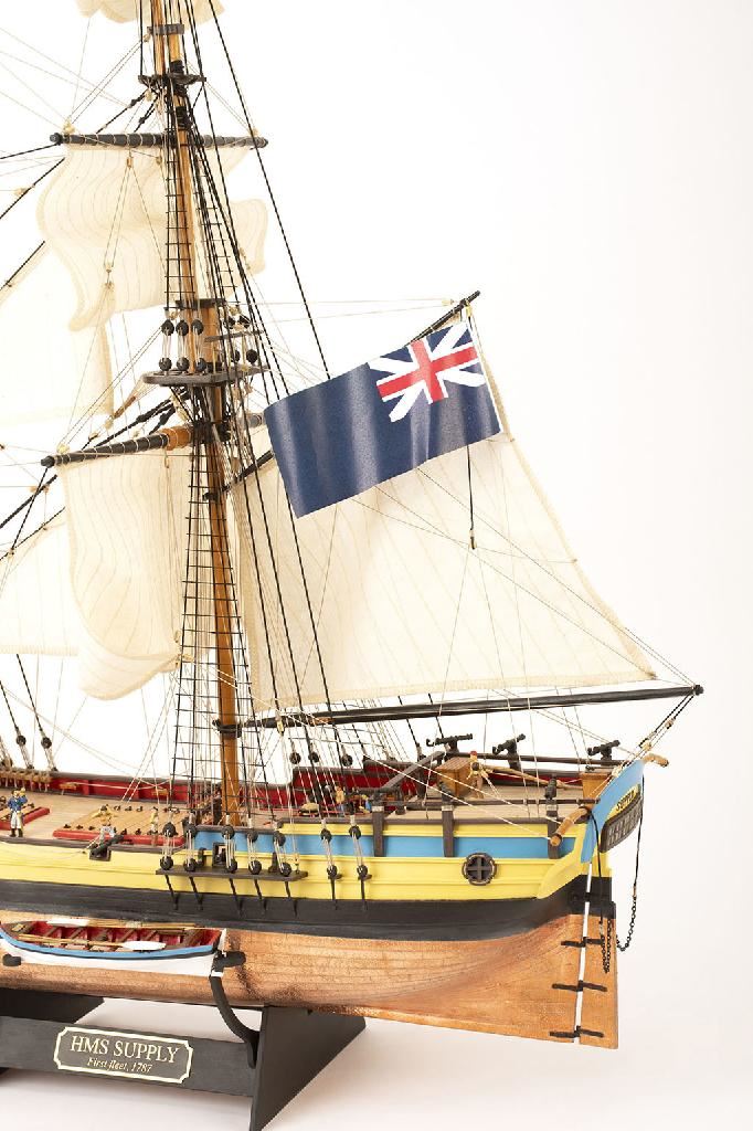 Artesania 1/50 Hms Supply First Fleet + Figurines